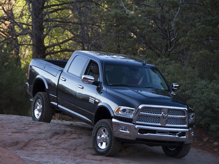 Dodge Ram 2500 Power Wagon Laramie 2014 года  (фото 6 из 9)